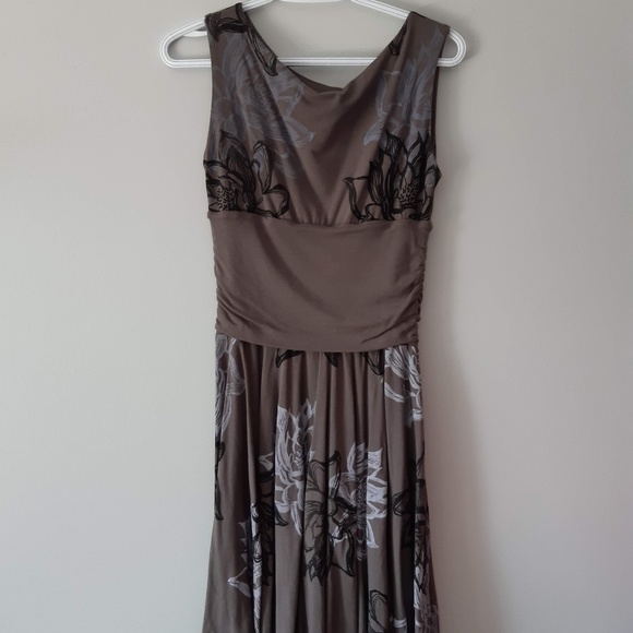 Lilikoi Peony Dress - NEW with Tags - Picture 2 of 10